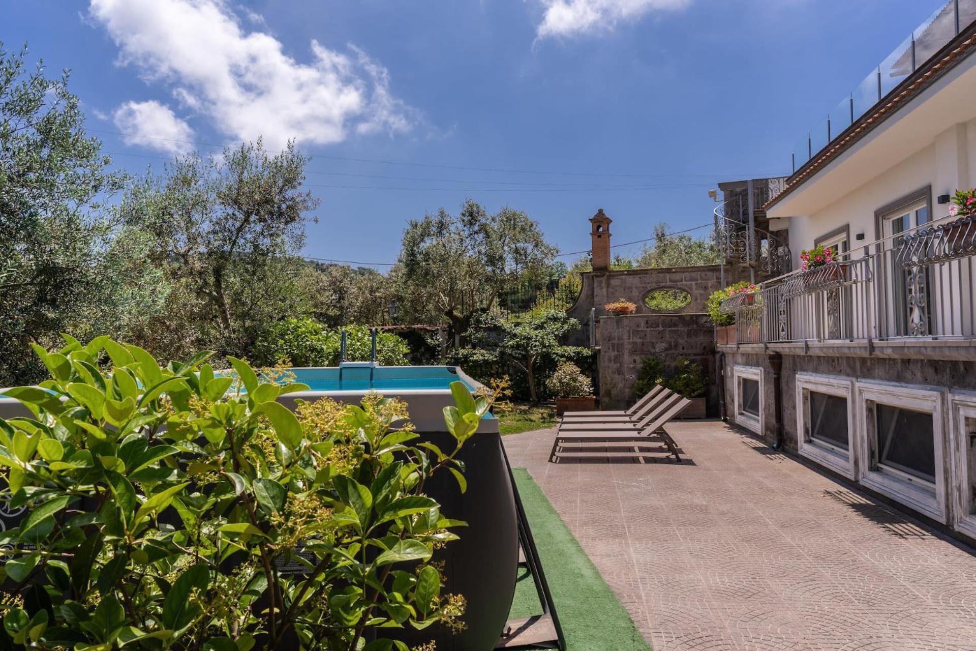 Villa Milena Modern Elegance Views And Guest Services ซอร์เรนโต ภายนอก รูปภาพ